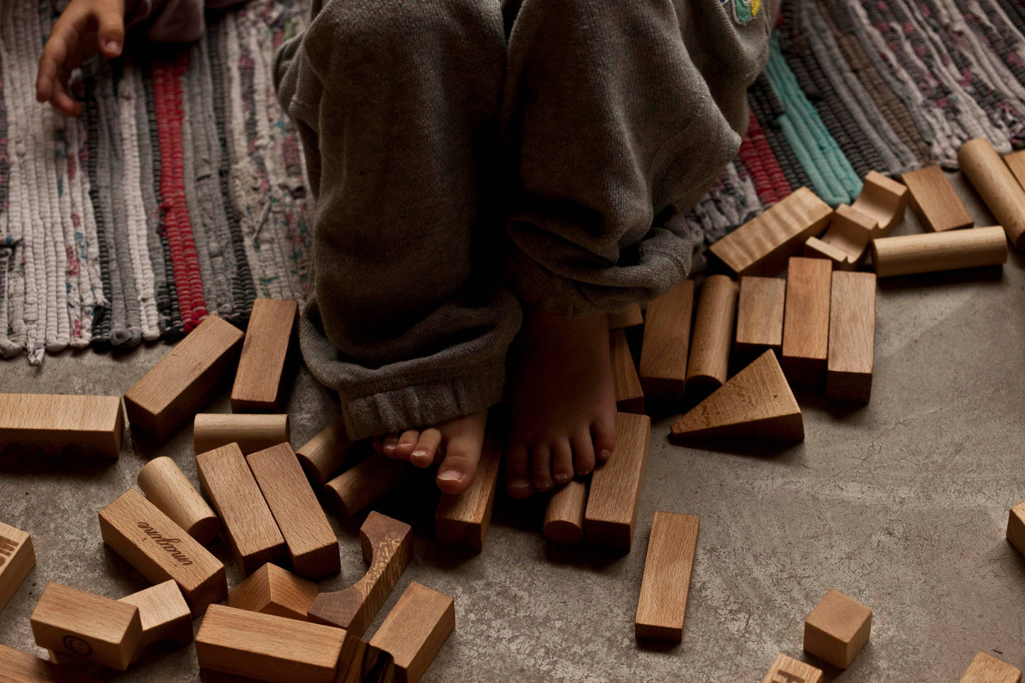 Wooden Story Natural Blocks in Tray - 30 pcs