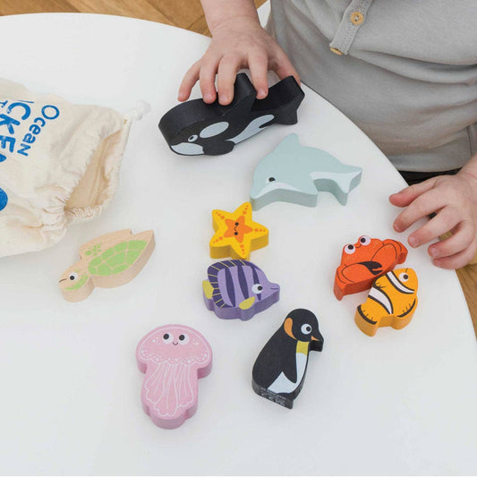 Le Toy Van Ocean Life Stacking Animals & Bag